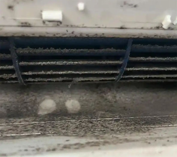 醴陵空调吹的风有股烧焦味是怎么回事